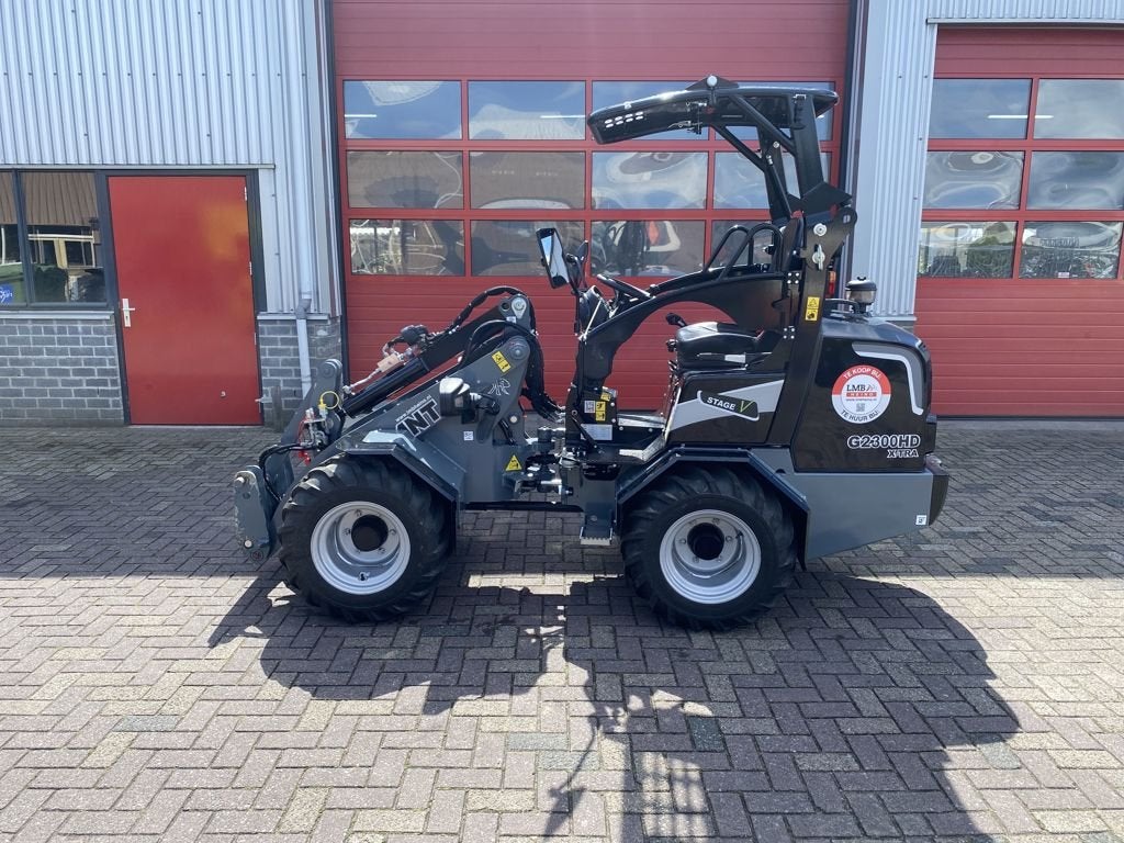 Giant G2300 X-tra Black edition DEMO, Graaflaadcombinatie