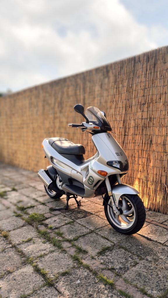 Gilera Runner 172cc DD (M07) (A1 Klaar), Fietsen en Brommers, Ophalen, Zo goed als nieuw, Blok, Gilera