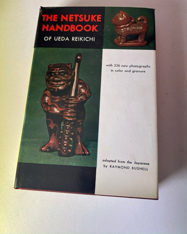 The Netsuke Handbook van Ueda Reikichi - Fotografie, Ophalen of Verzenden, Gelezen, Fotografie algemeen