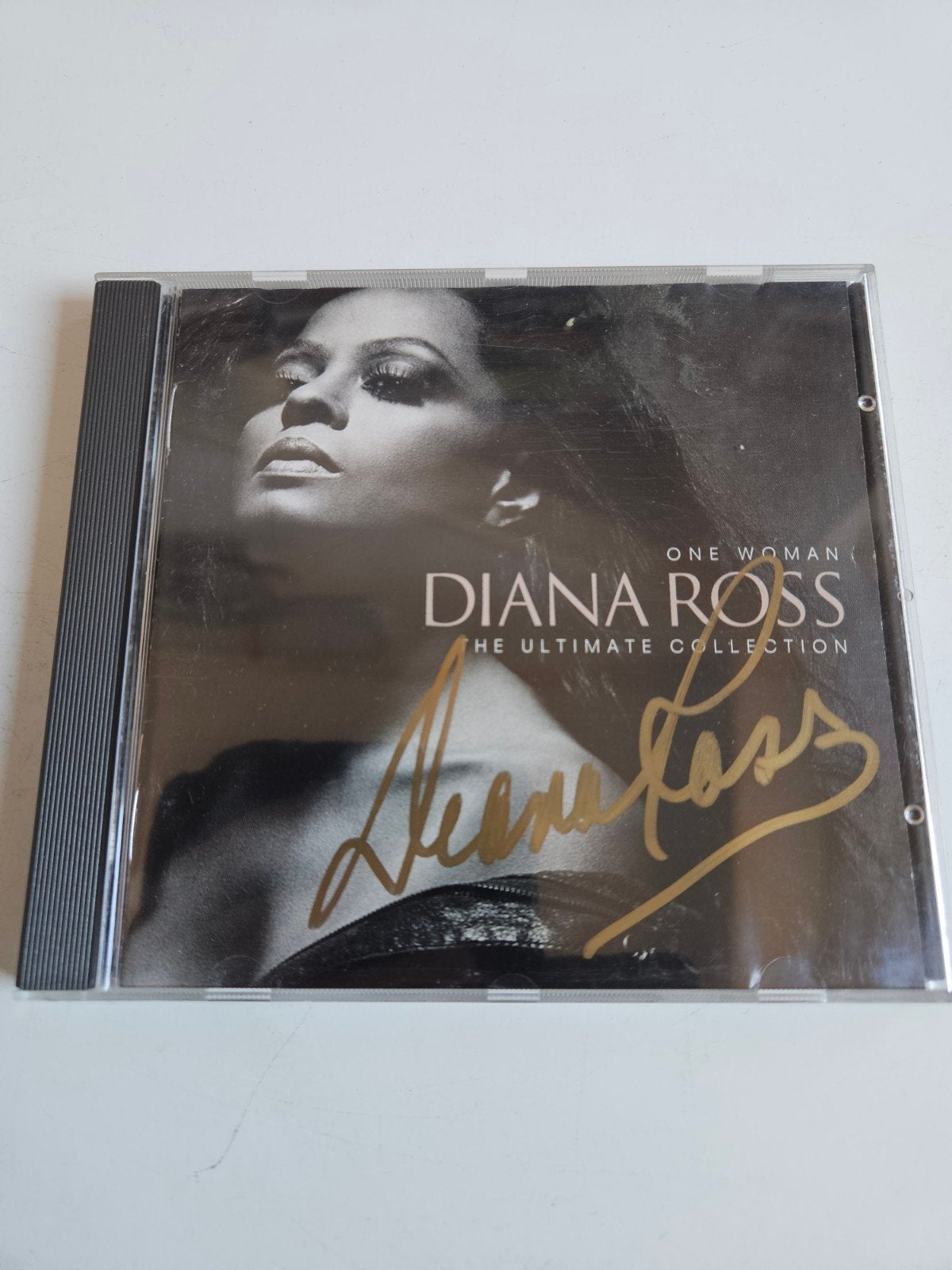 Diana Ross - One Woman: The Ultimate Collection (Gesigneerd), Pop, Ophalen of Verzenden, Zo goed als nieuw, Verzamelalbum