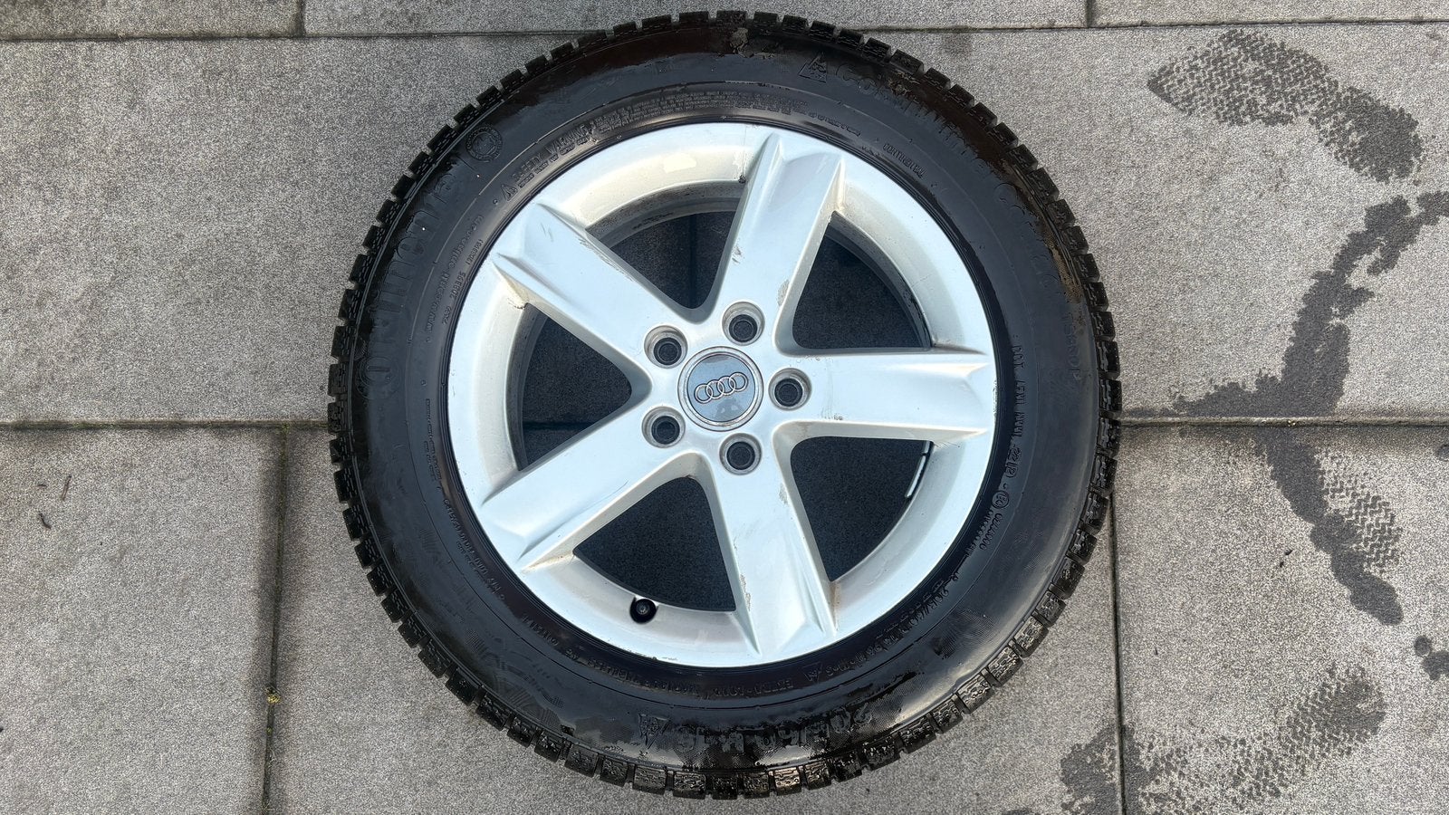 Originele Audi Q2 16” velgen met Continental winterbanden, Ophalen, Gebruikt, 16 inch, Banden en Velgen