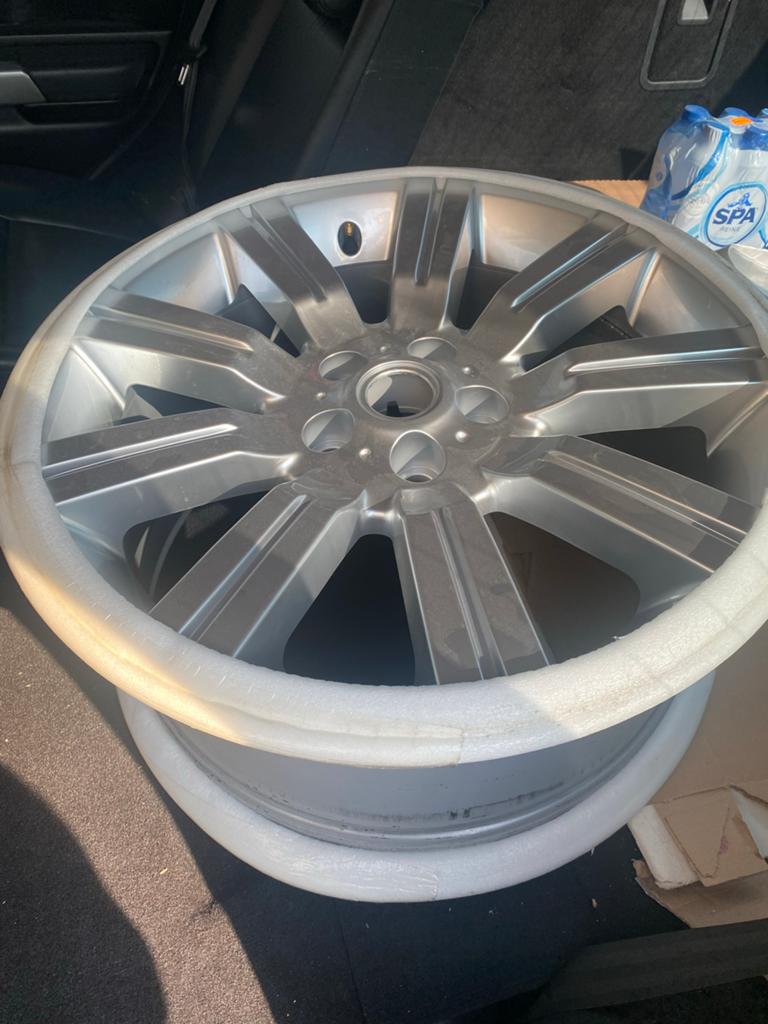 Landrover sport velg 20 inch, Ophalen, Gebruikt, Velg(en), 275 mm