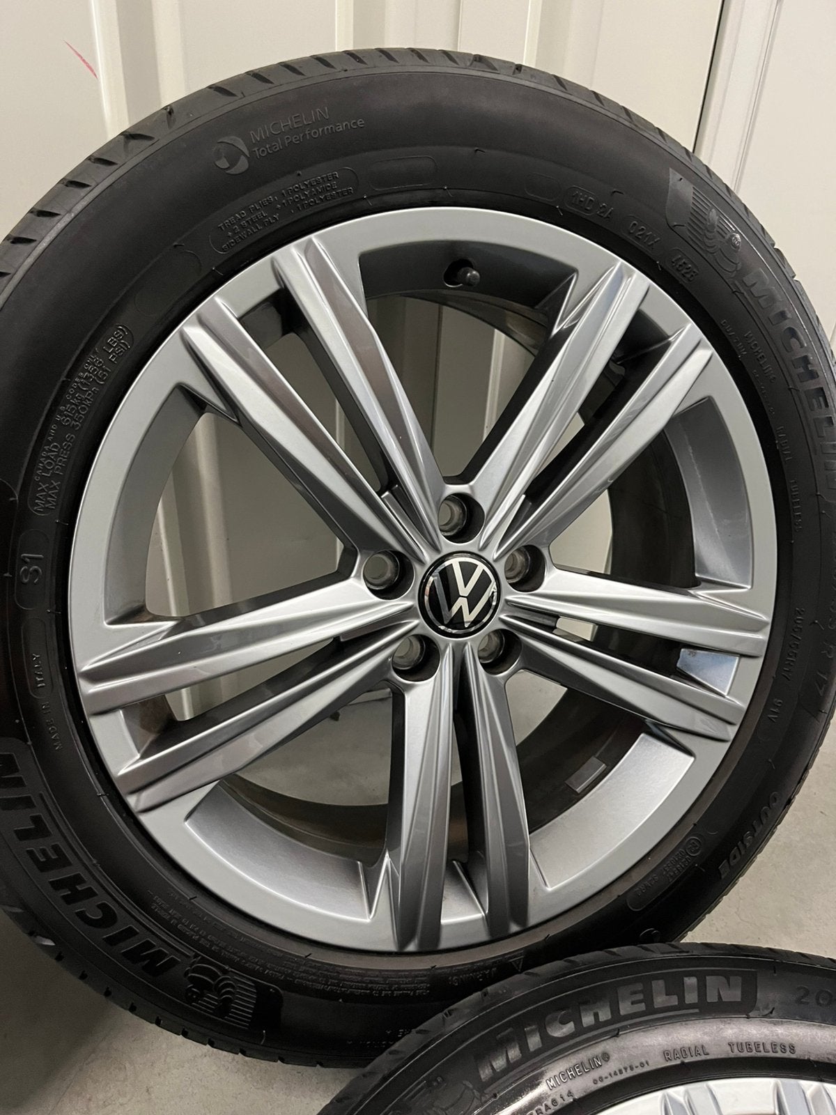 VW Sebring 17 inch Orgineel Michelin Nieuw 5X100, Auto-onderdelen, Banden en Velgen, Ophalen, Banden en Velgen, Nieuw, 17 inch