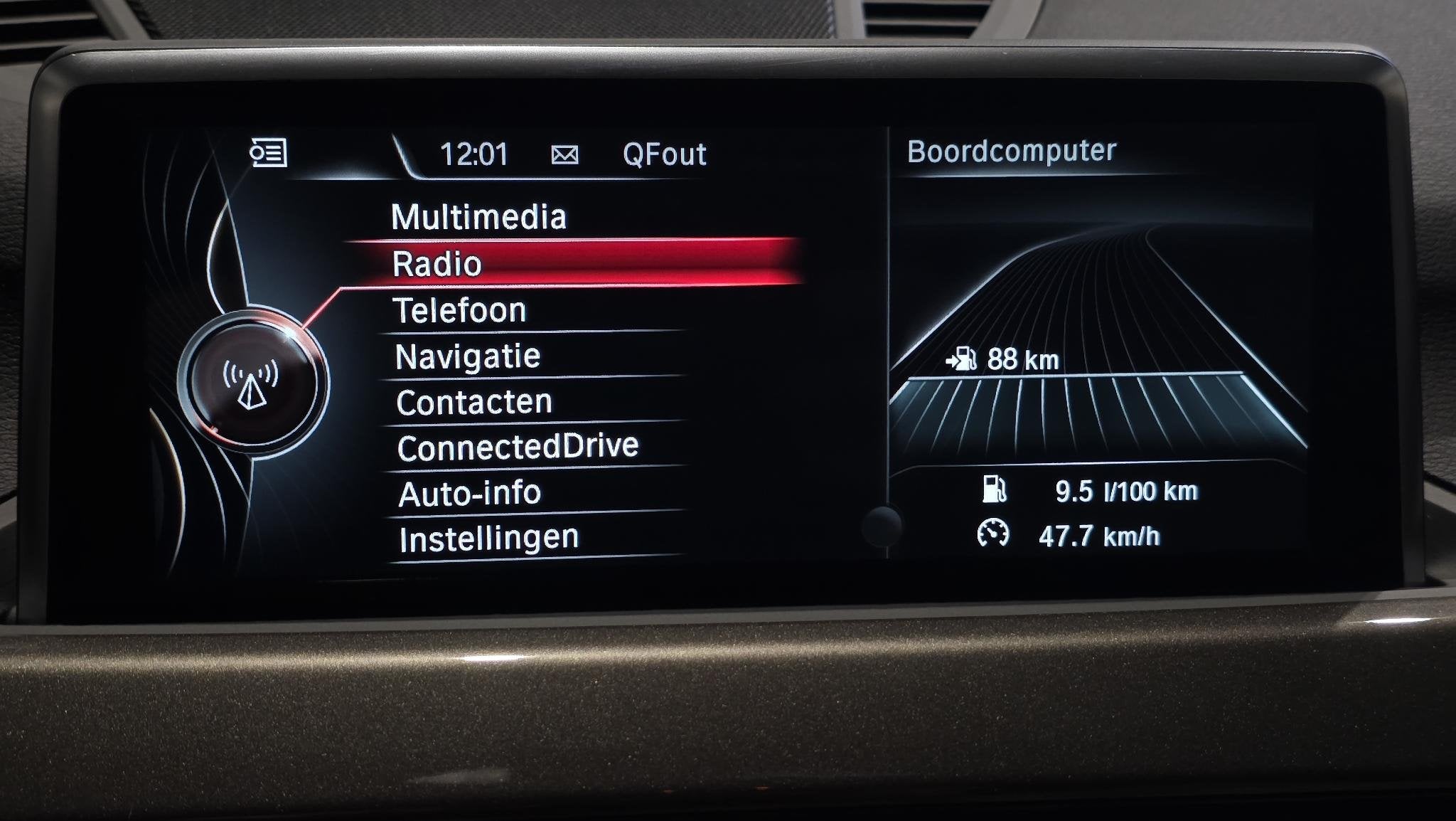 Foto 22 van BMW X1 xDrive20i Executive | Panorama | Hud | Sfeer | Camera