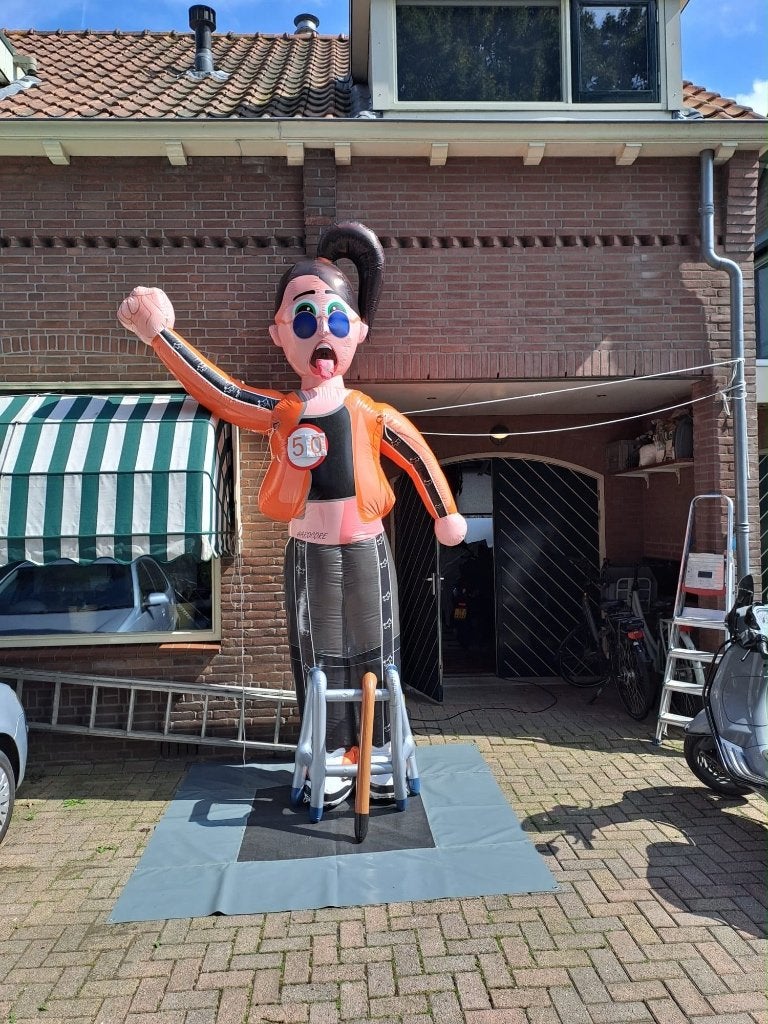 sarah/jarige vrouw hardcore gabber opblaasfiguur te huur, Ophalen, Zo goed als nieuw, Abraham of Sarah