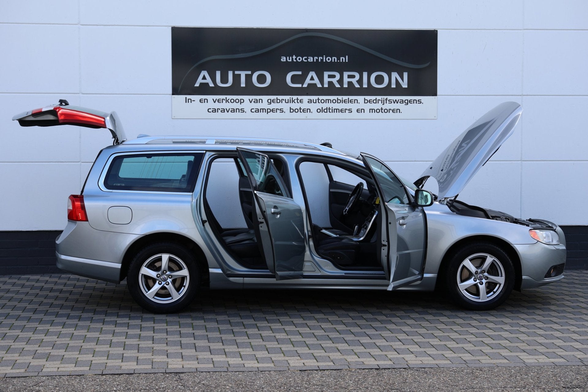 Volvo V70 2.0 D3 163PK Limited Edition Leder Navi NAP !, Euro 5, Automatische klimaatregeling, Gebruikt, Zwart