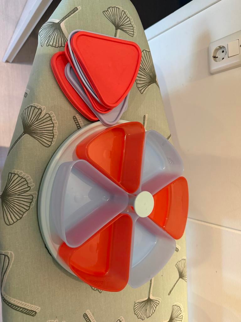 Tupperware draaiplateau met vakjes en deksels, Ophalen of Verzenden, Nieuw, Oranje, Overige typen