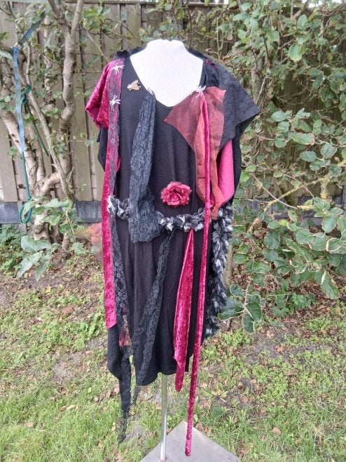Super gave zwart-rode vuurheks mt XXL/XXXL, Carnaval, ., Maat 46/48 (XL) of groter, Ophalen of Verzenden