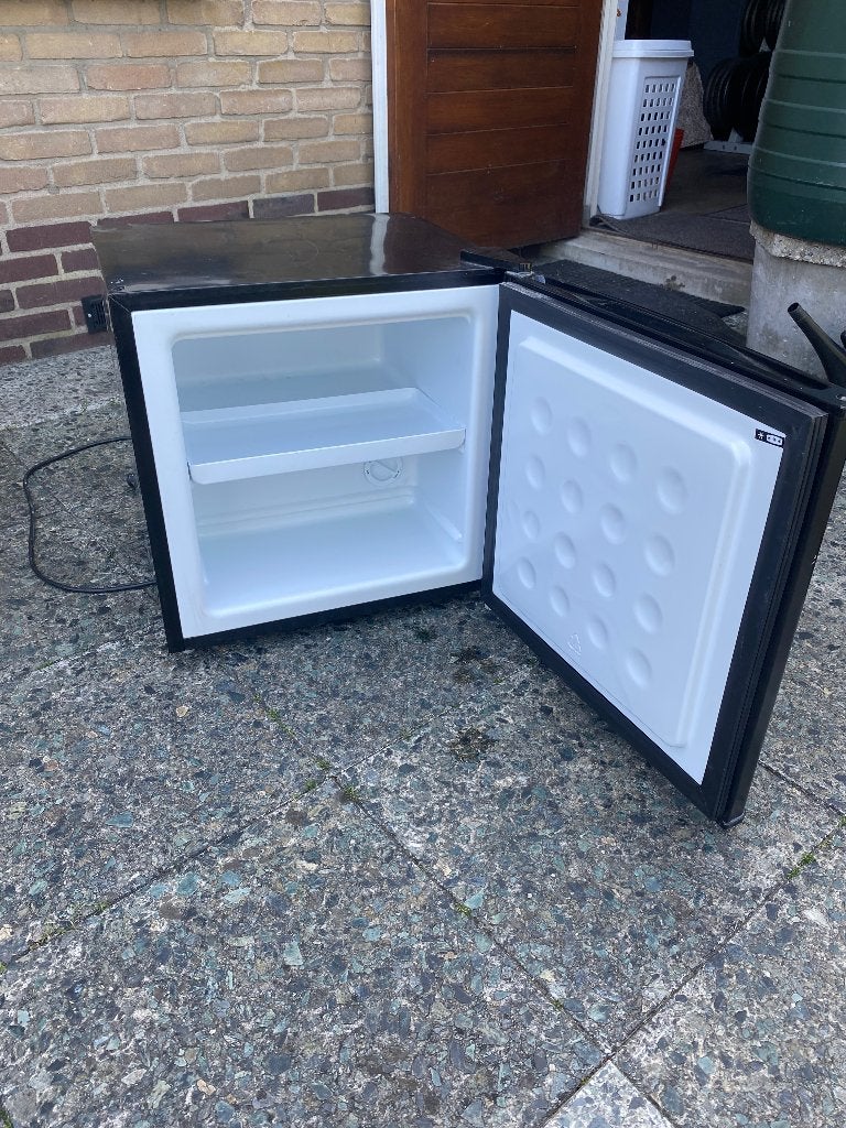 Tafelvriezer, Witgoed en Apparatuur, Vriezers en Diepvrieskisten, Ophalen, Minder dan 60 cm, 160 cm of meer