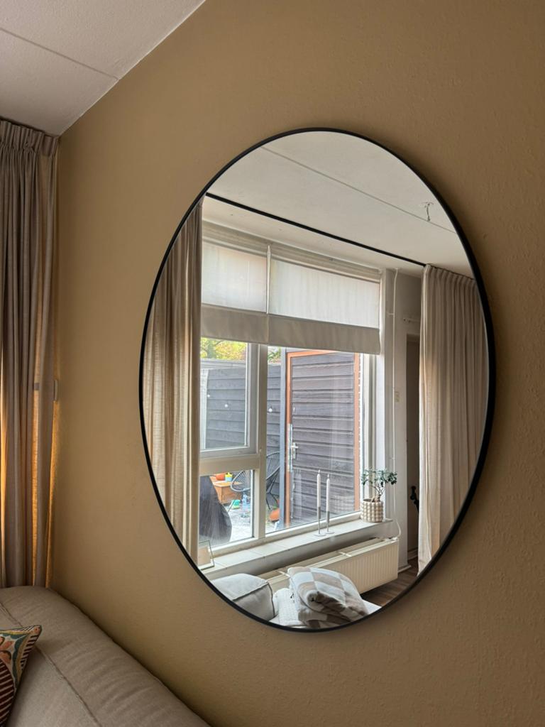 LINDBYN ronde spiegel IKEA zwart/110 cm/zo goed als nieuw, Huis en Inrichting, Woonaccessoires | Spiegels, Ophalen, 100 tot 150 cm
