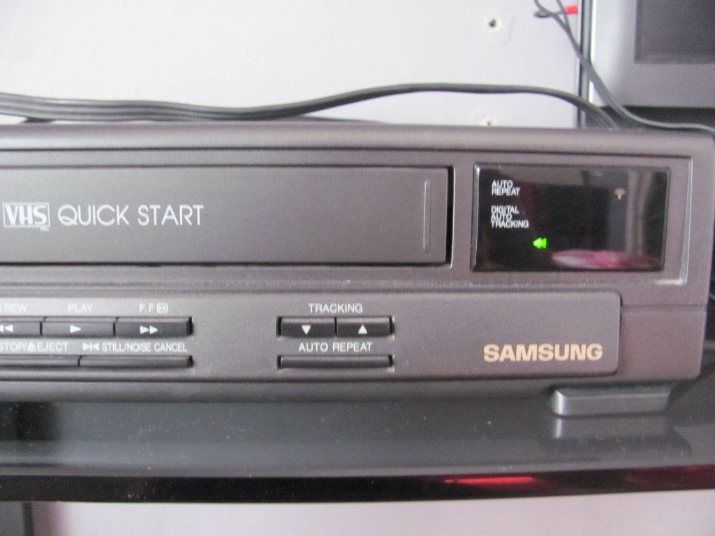 Samsung videospeler  zowel 12v als 220v, Audio, Tv en Foto, Videospelers, Ophalen of Verzenden, Zo goed als nieuw, VHS-speler of -recorder