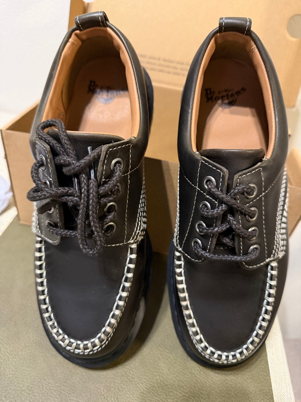 Dr. Martens Lowell schoenen maat 38 - Nieuw, Kleding | Dames, Ophalen, Nieuw, Bruin, Schoenen met lage hakken