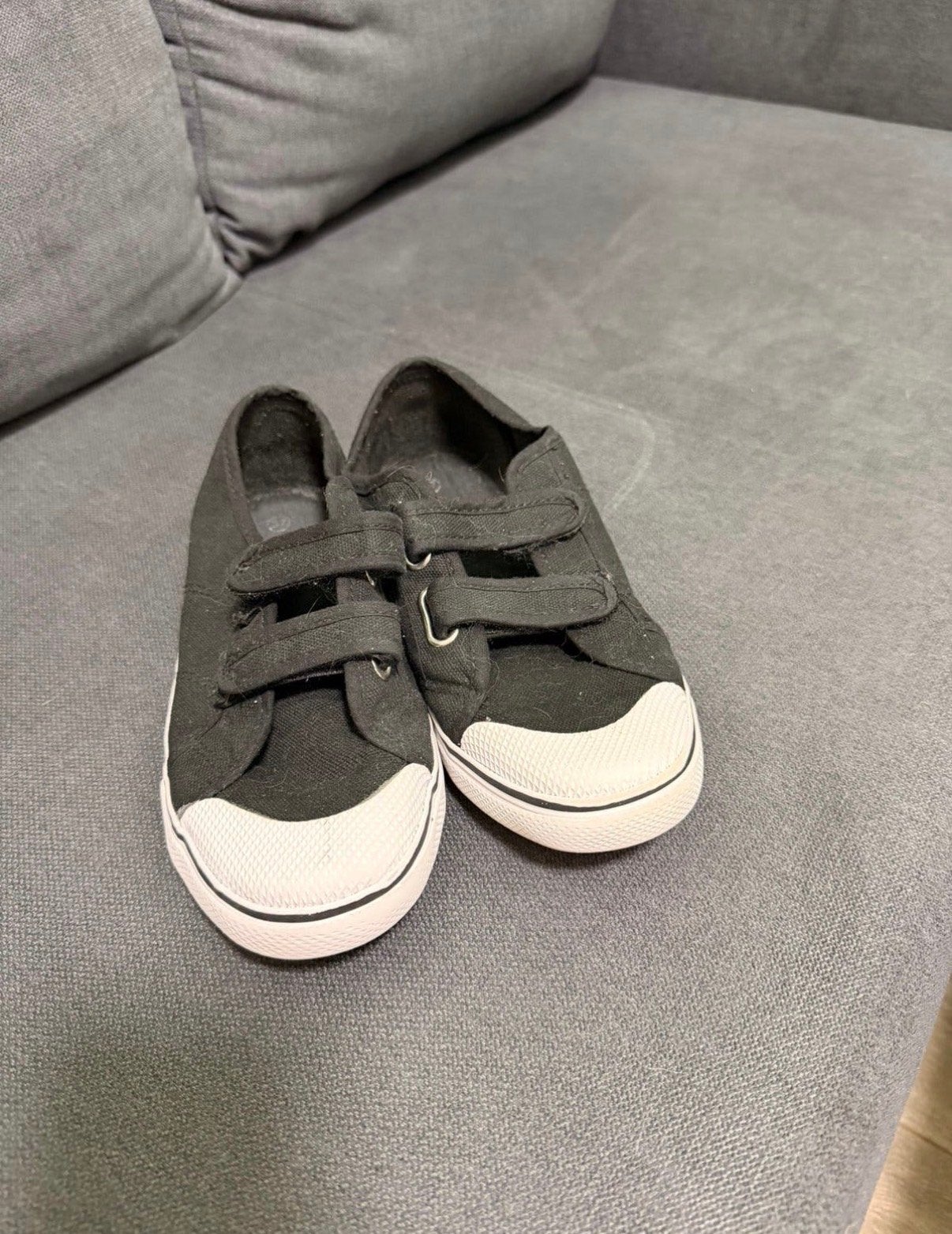 Nieuwe zwarte kinderschoenen/gymschoenen - maten 36 & 38, Ophalen of Verzenden, Nieuw, Jongen of Meisje, Sportschoenen