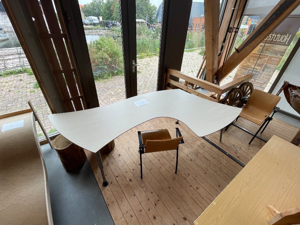 Design bureautafel, Huis en Inrichting, Ophalen, Gebruikt, 285 cm, In hoogte verstelbaar