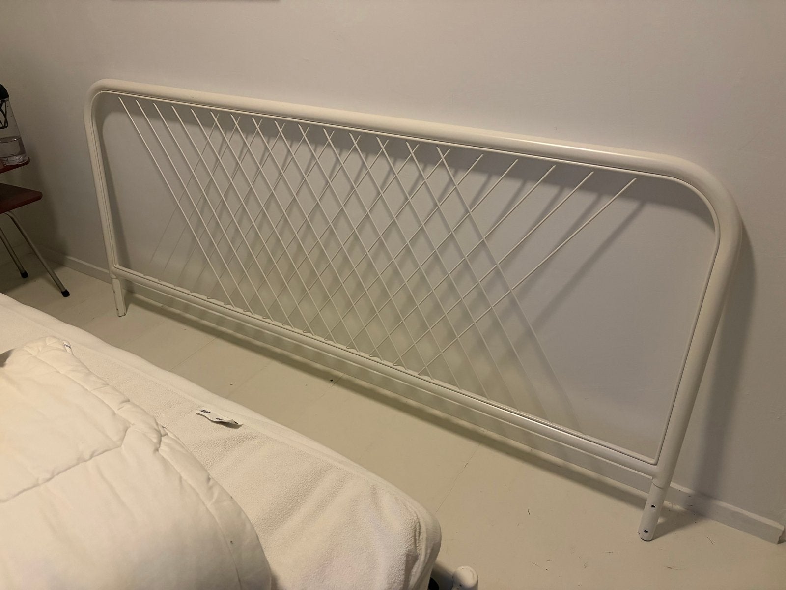 Wit metalen hoofdbord IKEA 160, Ophalen, Wit, Tweepersoons, Zo goed als nieuw