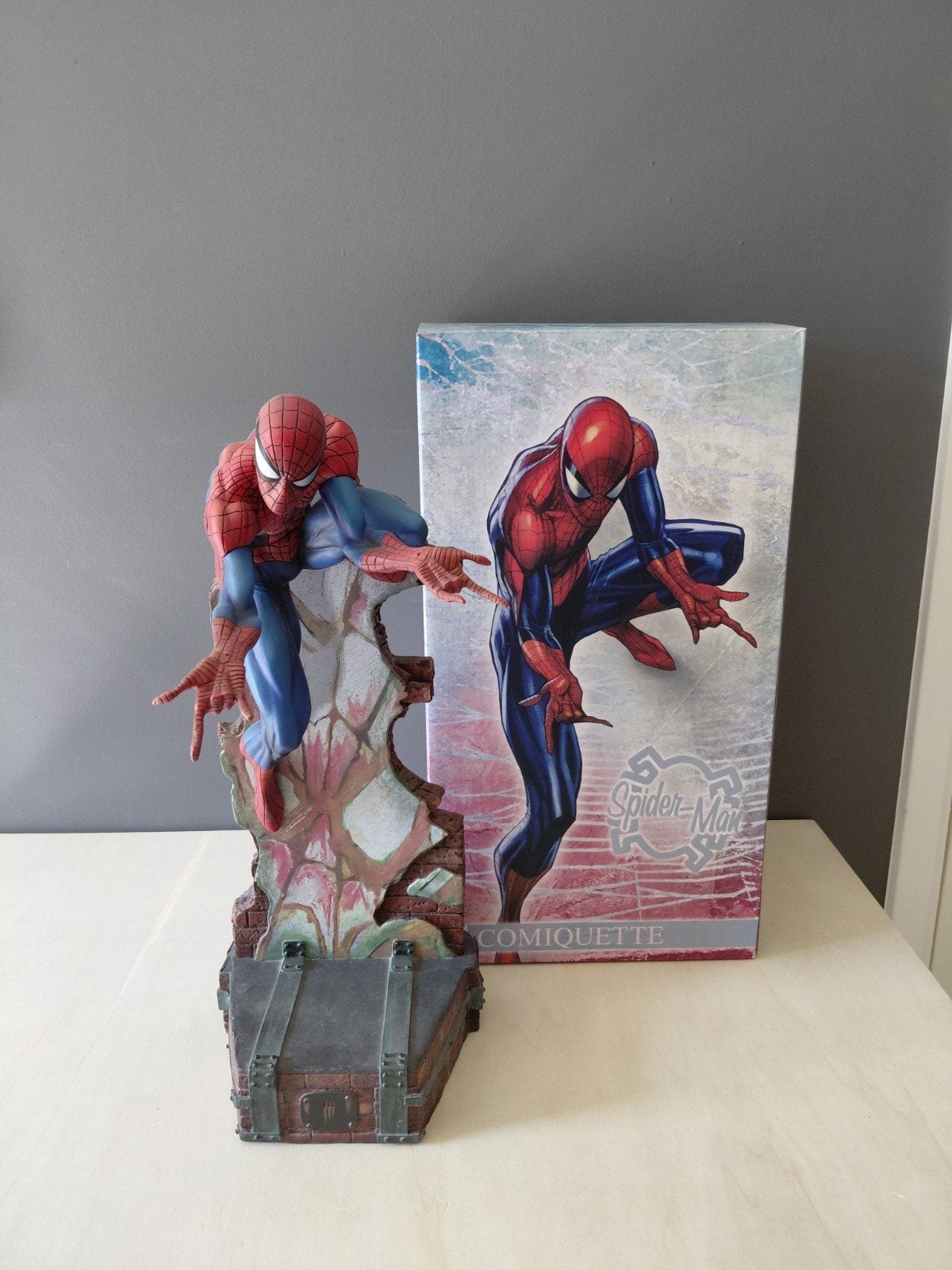 Spiderman Sideshow Comiquette collection statue, Ophalen of Verzenden, Zo goed als nieuw