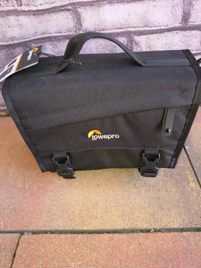 Lowepro m-Trekker SH 150 Cameratas - Nieuw met labels, Ophalen of Verzenden, Nieuw, Schoudertas, Lowepro