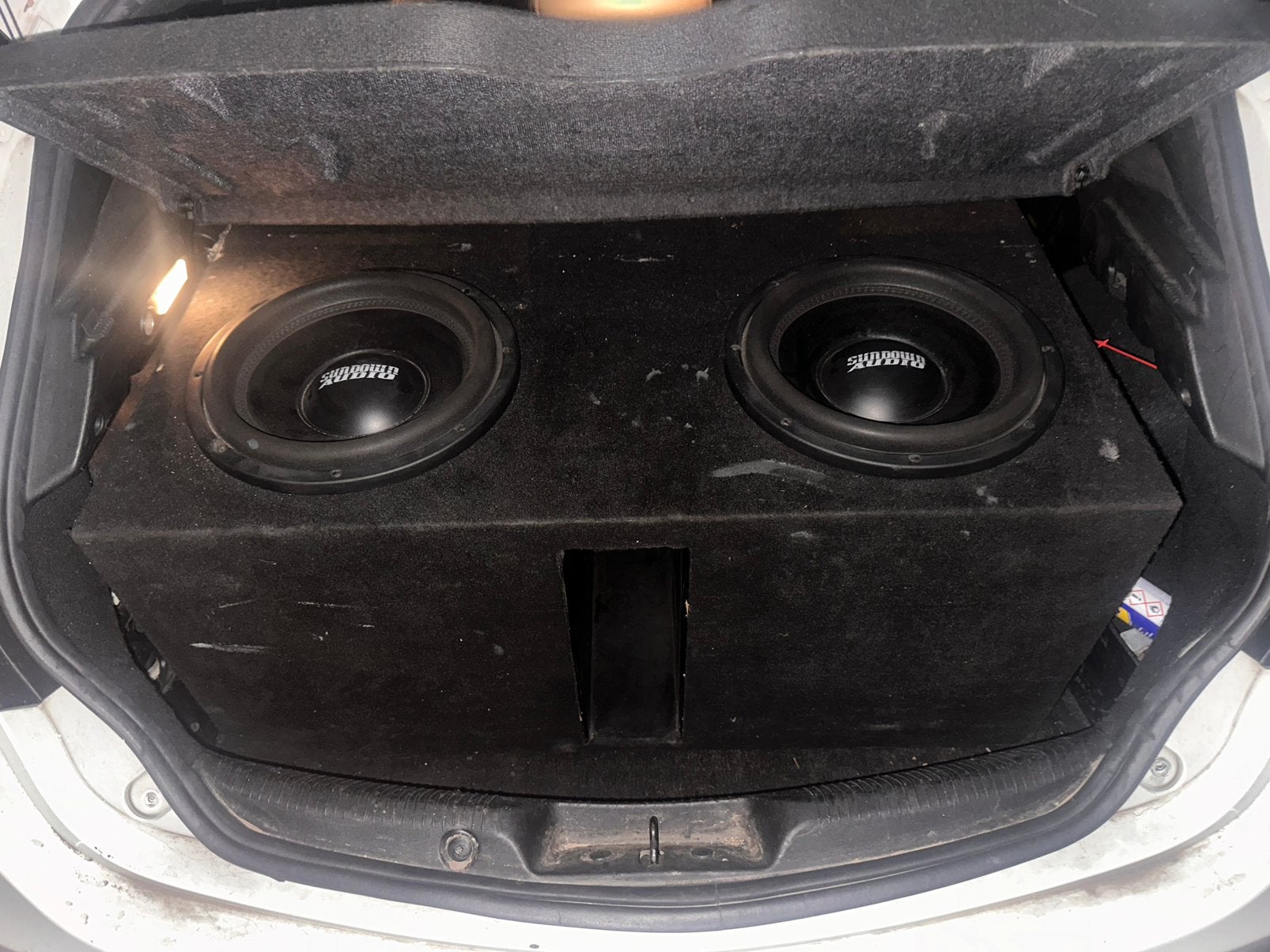 2x sundown audio 12 inch 750rms per sub. Custom kist, Ophalen, Gebruikt