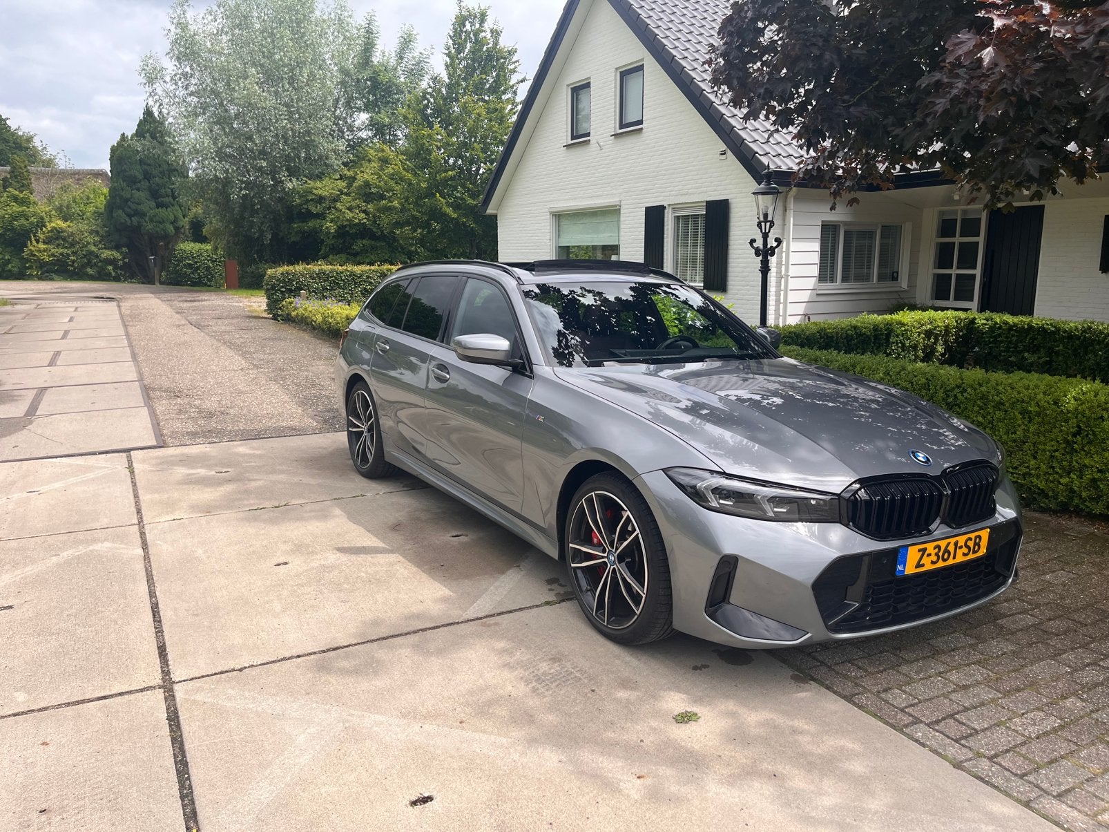 Private lease contract ter overname / BMW 320e, Automaat, Achterwielaandrijving, Zwart, Leder