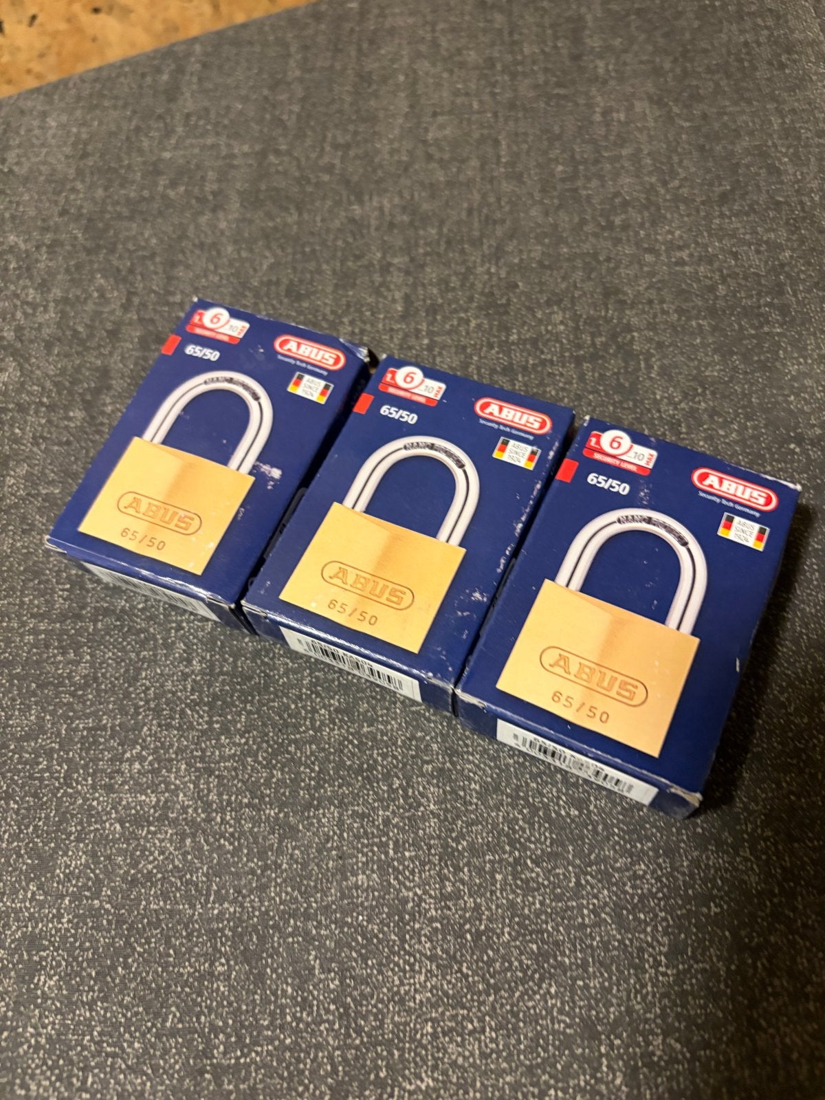 Sm/bdsm ABUS Hangslot 65/50 - Nieuw in verpakking (3 stuks), Ophalen of Verzenden, Nieuw, Koper of Messing, Slot