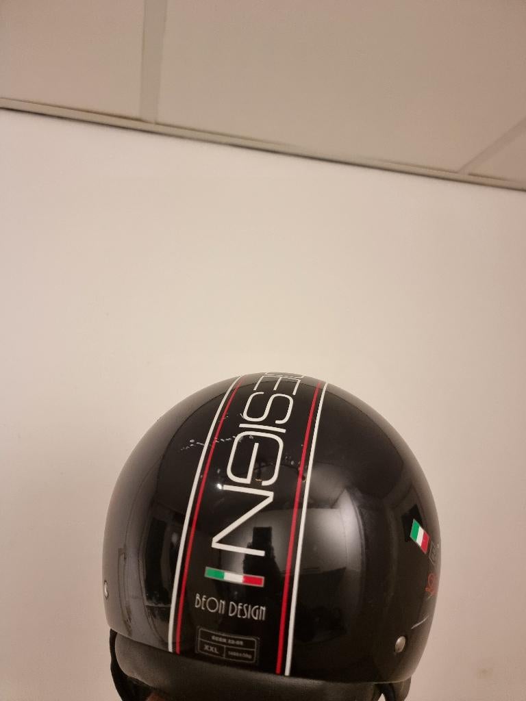 Scooter helm, Fietsen en Brommers, Brommerhelmen, Ophalen, Zo goed als nieuw, Medium, BEON DESIGN