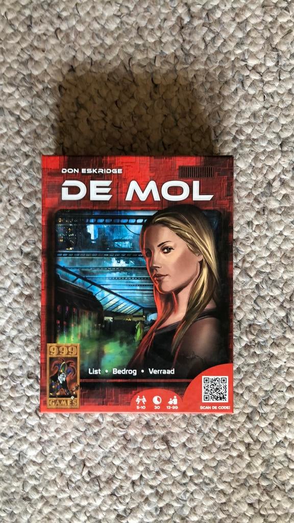 De Mol Bordspel - Strategisch Spel van 999 Games, Vijf spelers of meer, Ophalen of Verzenden, Zo goed als nieuw