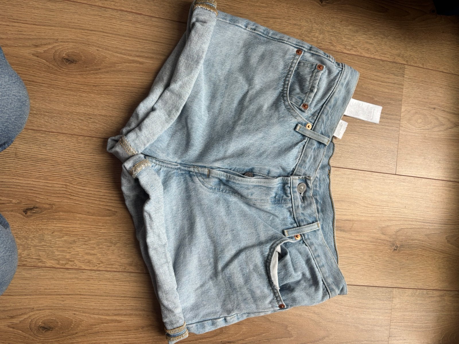 Levi’s short 501 - lichtblauw, Ophalen of Verzenden, Zo goed als nieuw, Blauw, W28 - W29 (confectie 36)