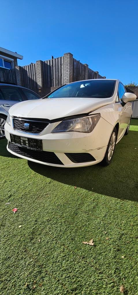 Seat ibiza 1.2 2012 SC Style Viva, Auto diversen, Schadeauto's, Wit, Handgeschakeld, Ophalen of Verzenden, 1200 cc
