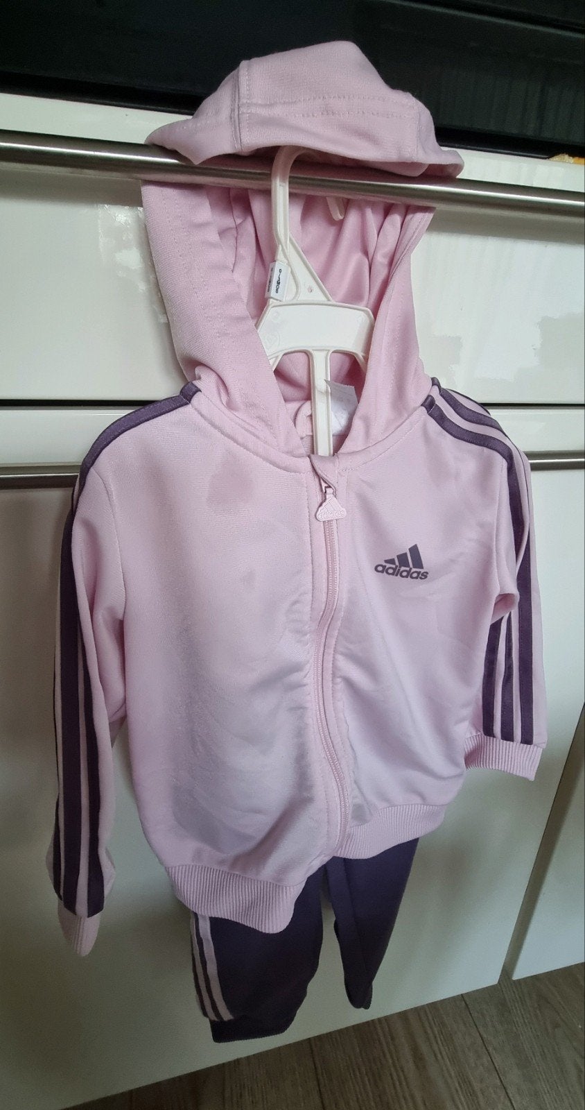 H&M, Adidas setjes, Ophalen of Verzenden, Zo goed als nieuw, Meisje