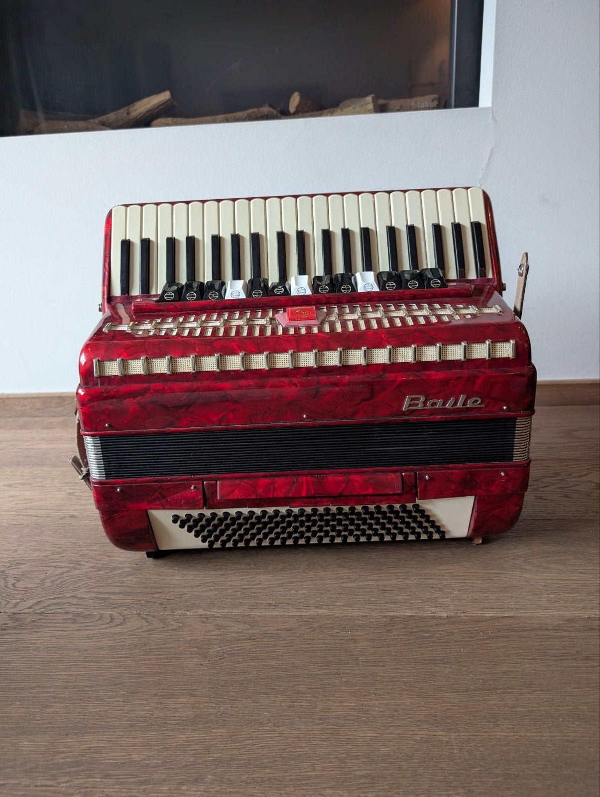 Accordeon van de merk Baile met harde koffer, Ophalen of Verzenden, Gebruikt, Overige merken