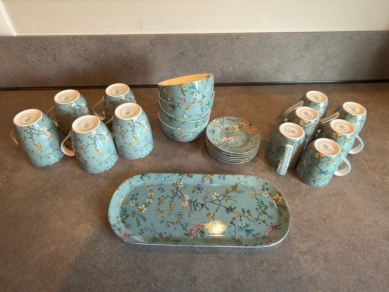 Pip Studio servies Jolie, Pip Studio, Ophalen of Verzenden, Zo goed als nieuw, Overige stijlen