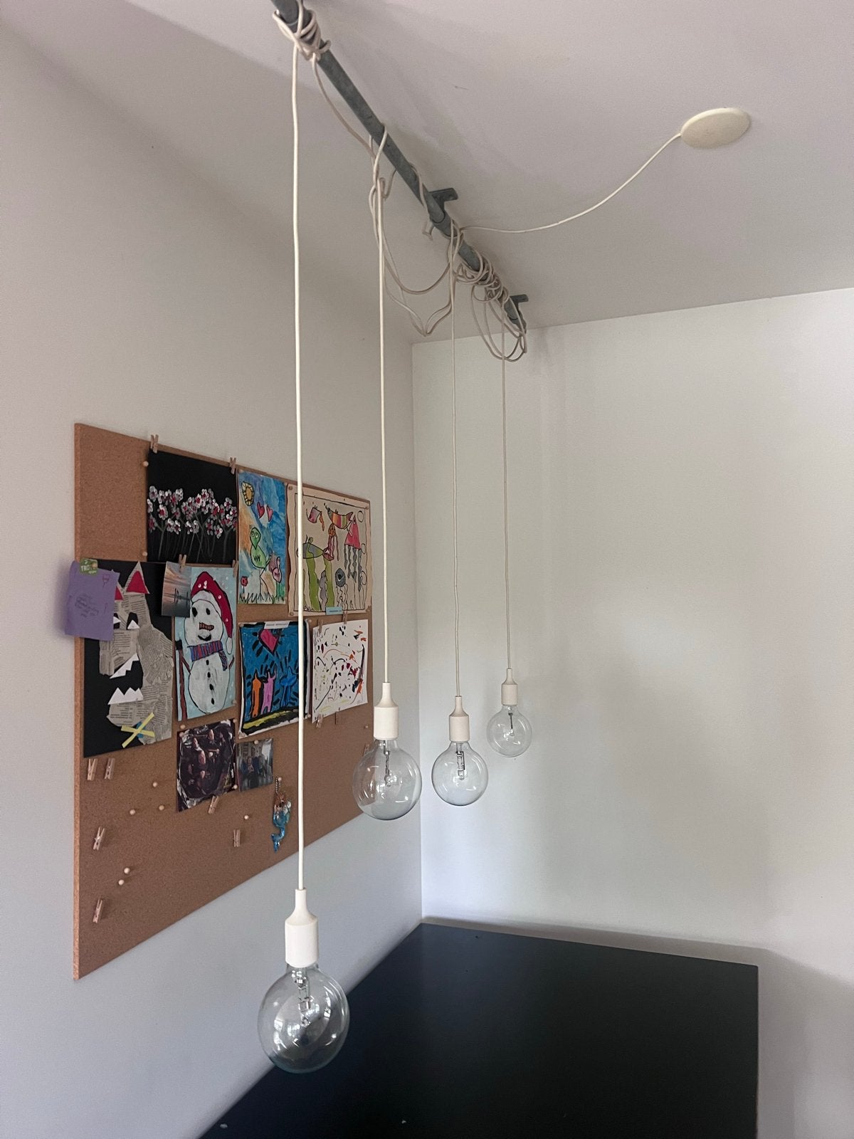 Set van 4 moderne hanglampen globelampem, Ophalen, Zo goed als nieuw, Kunststof, E27 (groot)