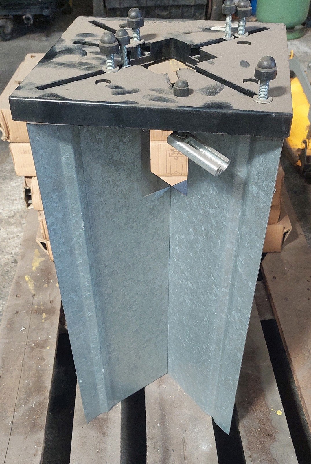 6 stuks Belasdo sokkel/voet voor lantaarnpaal of schutting, Tuin en Terras, Ophalen, Staande lamp, Nieuw, Netvoeding