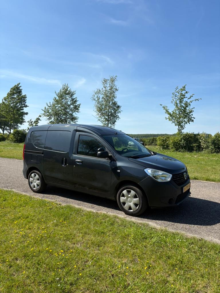 Dacia Dokker Van 1.6 MPI 100pk Stop & Start 2018, 4 cilinders, Handgeschakeld, 1598 cc, 1087 kg