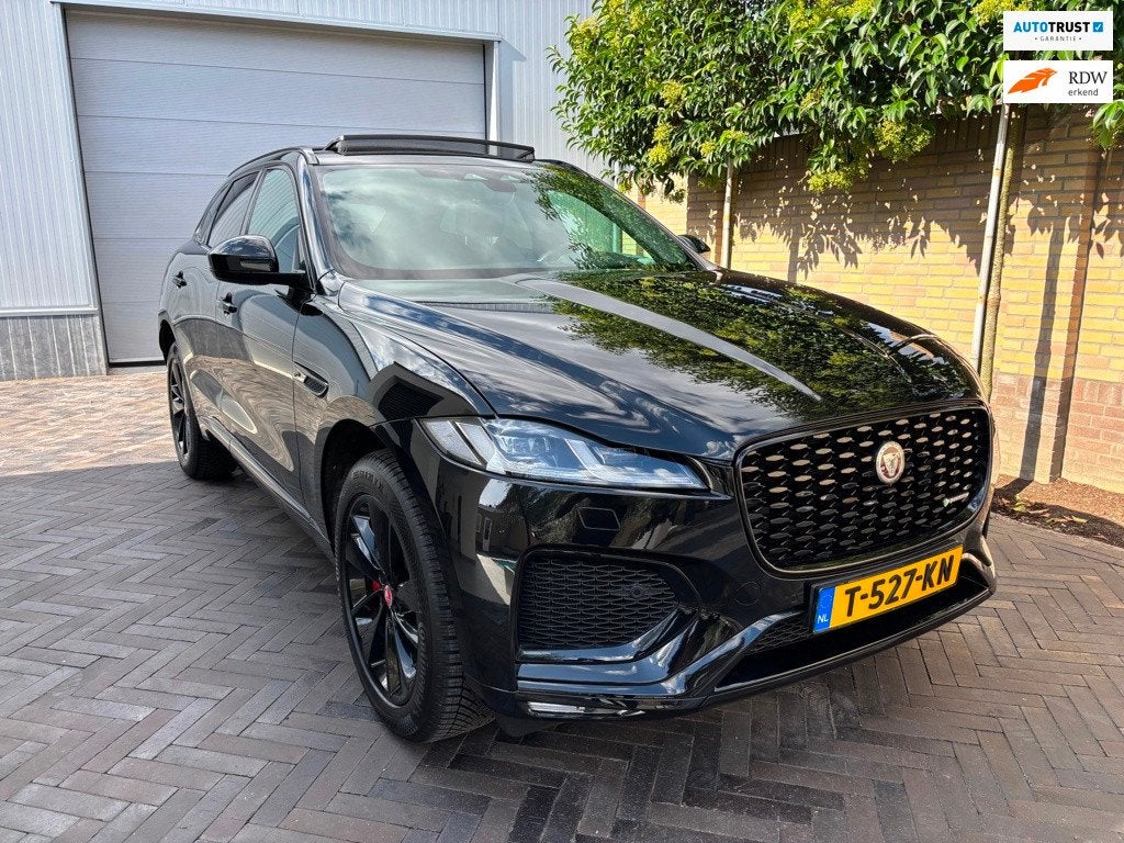 Jaguar F-PACE 2.0 P400e PHEV SE BLACK R DYNAMIC GARANTIE, Auto's, Automaat, Dealer onderhouden, Gebruikt, 4 cilinders