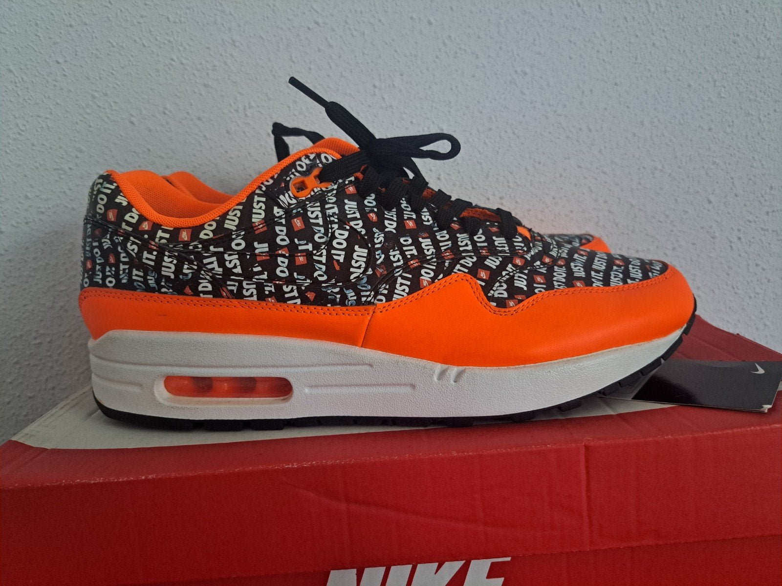 Nike Air Max 1 Just Do It Pack EU 42,5, Overige kleuren, Nike, Ophalen of Verzenden, Sneakers of Gympen