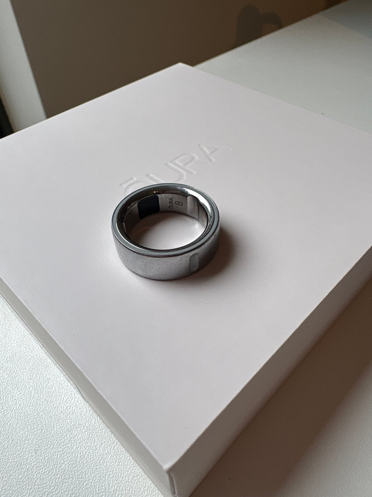 Oura Ring 4 - Maat 8 Zilver, Sieraden, Tassen en Uiterlijk, Gebruikt, IOS, Ophalen of Verzenden, Waterdicht
