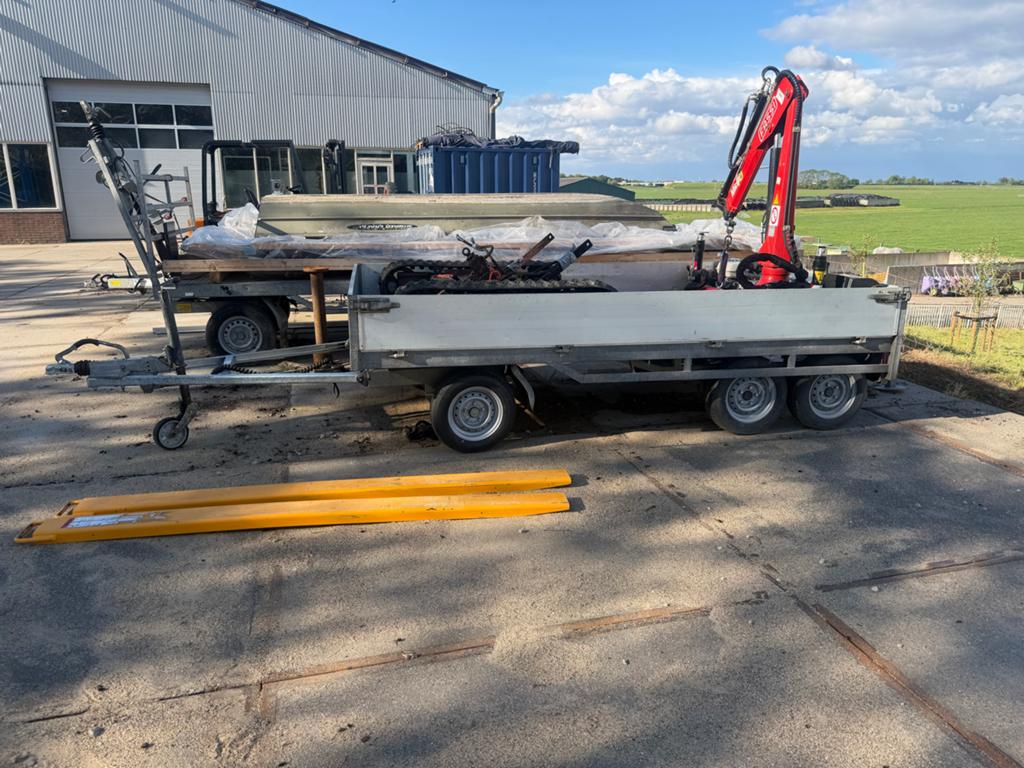 Schamelwagen met zo goed als nieuwe kraan fassi en powerpack, Ophalen, Zo goed als nieuw