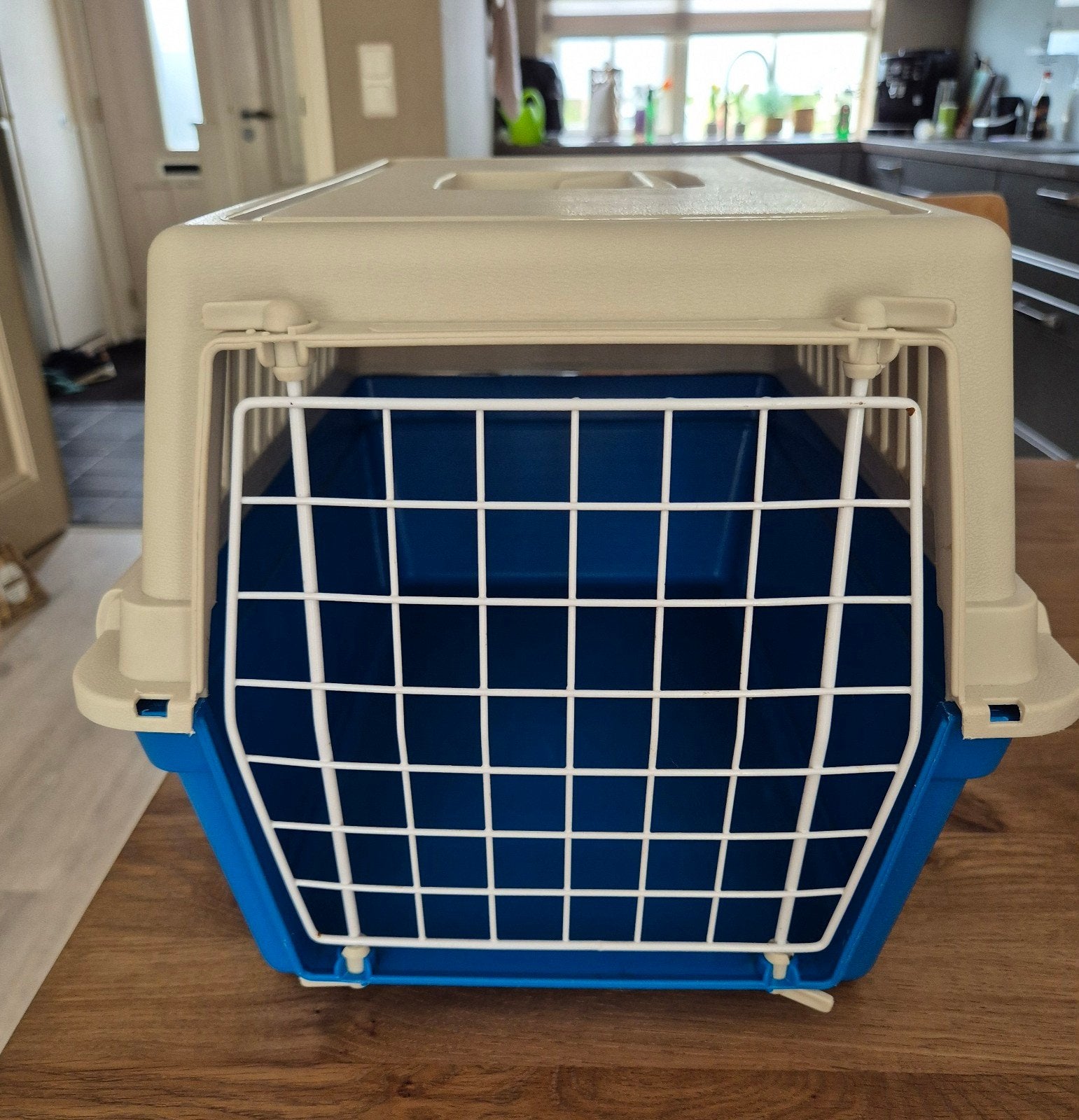 katten vervoersbox, Ophalen, Gebruikt