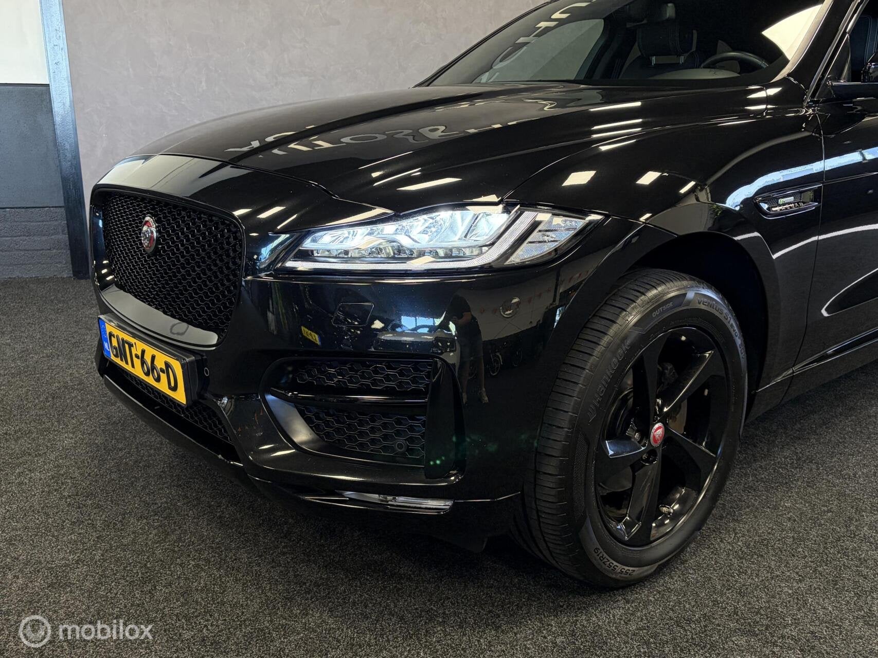 Jaguar F-Pace 2.0 R-Sport AWD LED / LEDER / MERIDIAN / PDC /, Auto's, Jaguar, Automaat, Gebruikt, 4 cilinders, 179 pk