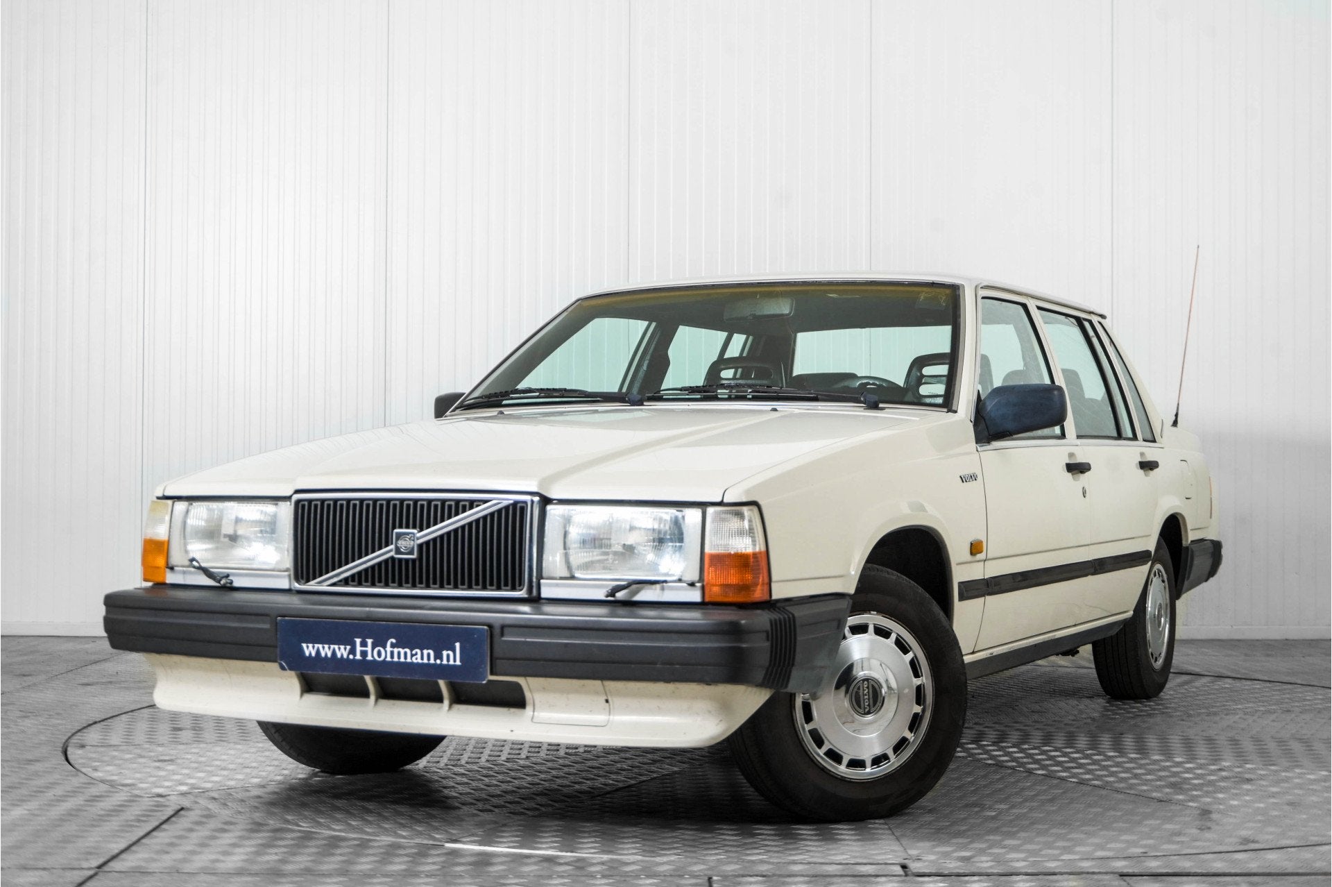 Volvo 740 2.3 GL (bj 1987), Auto's, Gebruikt, Centrale vergrendeling, 116 pk, Wit