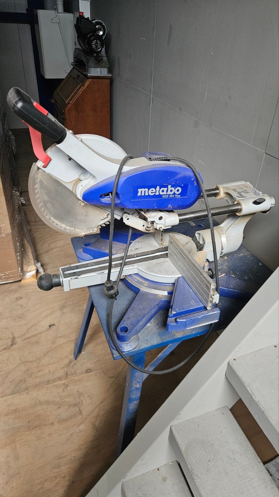 Metabo KGS 250 Plus Afkortzaag - Krachtig en Nauwkeurig, Doe-het-zelf en Verbouw, Ophalen, Gebruikt, 70 mm of meer, Afkortzaag
