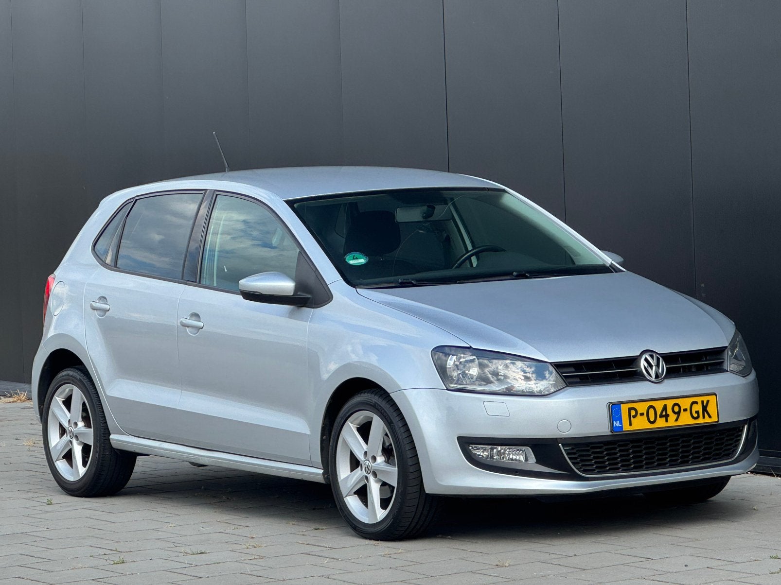 Volkswagen Polo 1.2 TSI DSG Automaat Clima Stoelverwar navi, Stof, 40 €/maand, Zwart, 4 cilinders