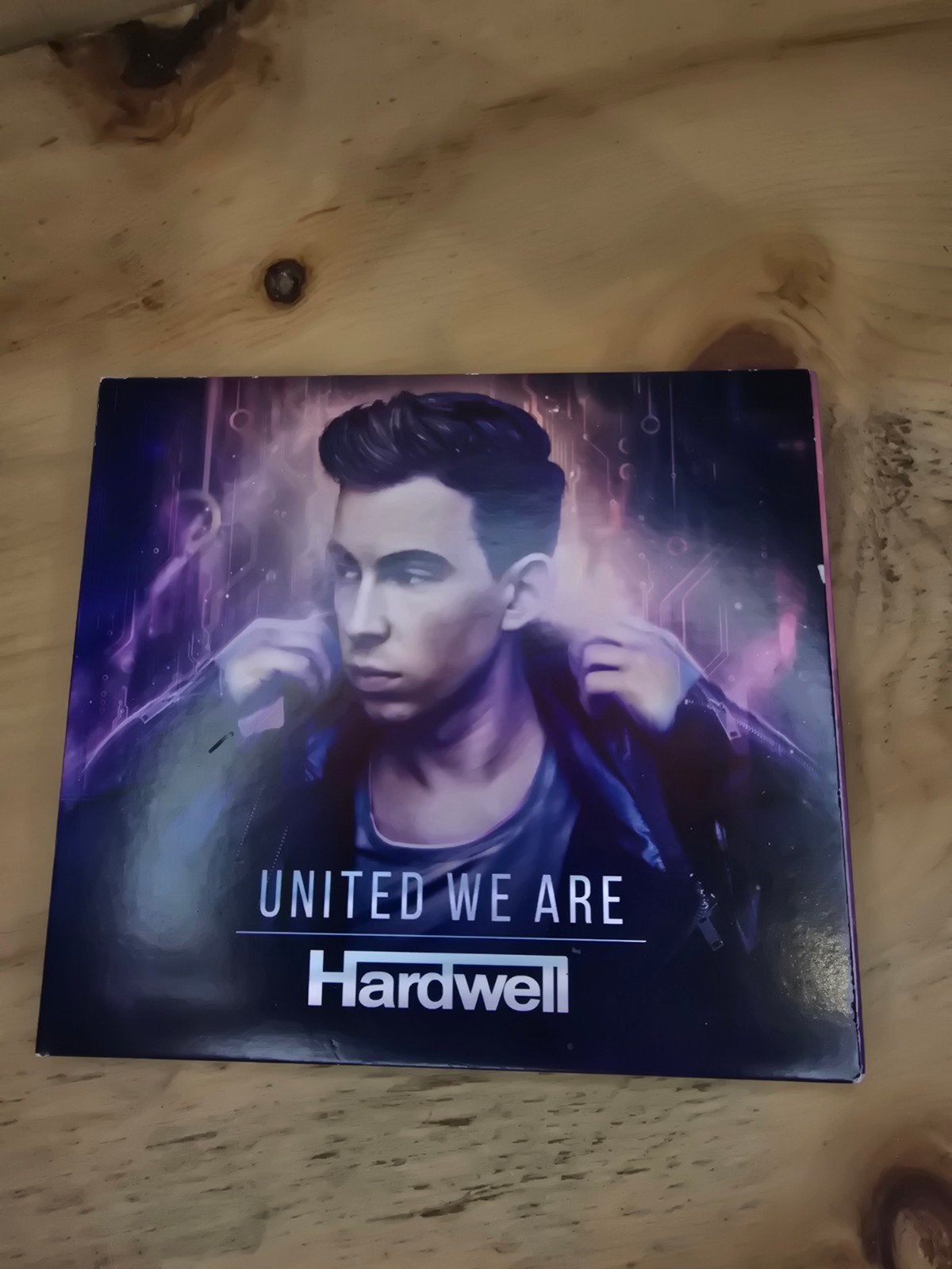 Hardwell - United We Are CD, Cd's en Dvd's, Inclusief doosje, Dance, Ophalen of Verzenden, Zo goed als nieuw