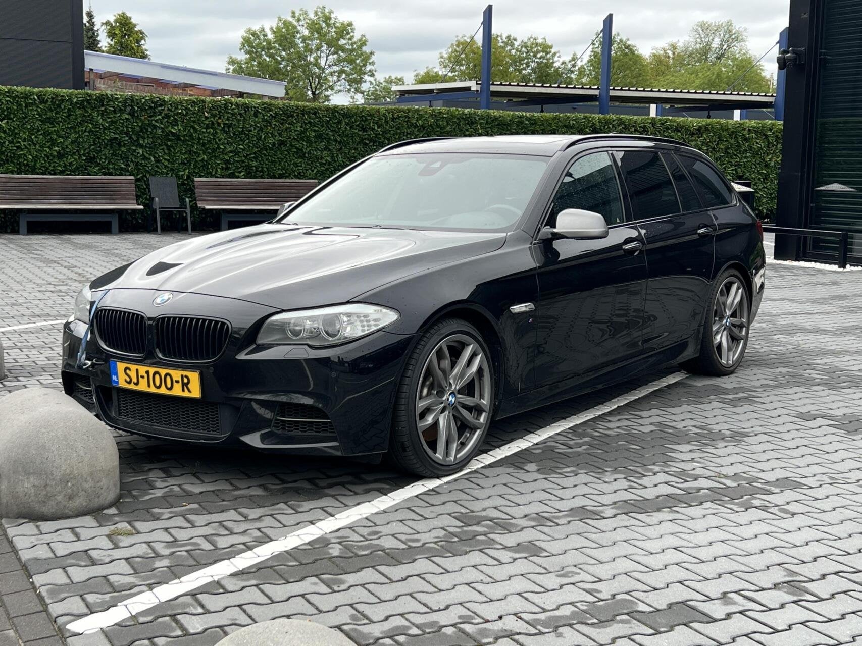 BMW 5-serie Touring M550xd EURO 6, PANORAMADAK, LEDER, HUD,, Automaat, 2993 cc, Zwart, Stationwagon