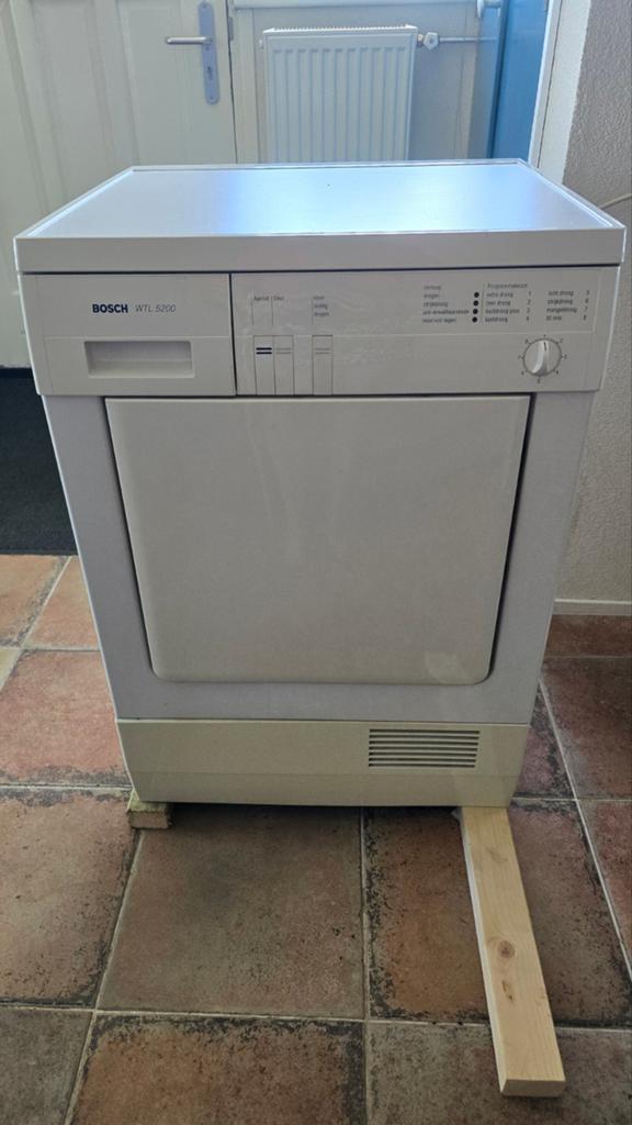 Bosch WTL 5200 Condensdroger Droogt goed, lekkage achterzyde, Witgoed en Apparatuur, Ophalen, Gebruikt, 4 tot 6 kg, Voorlader