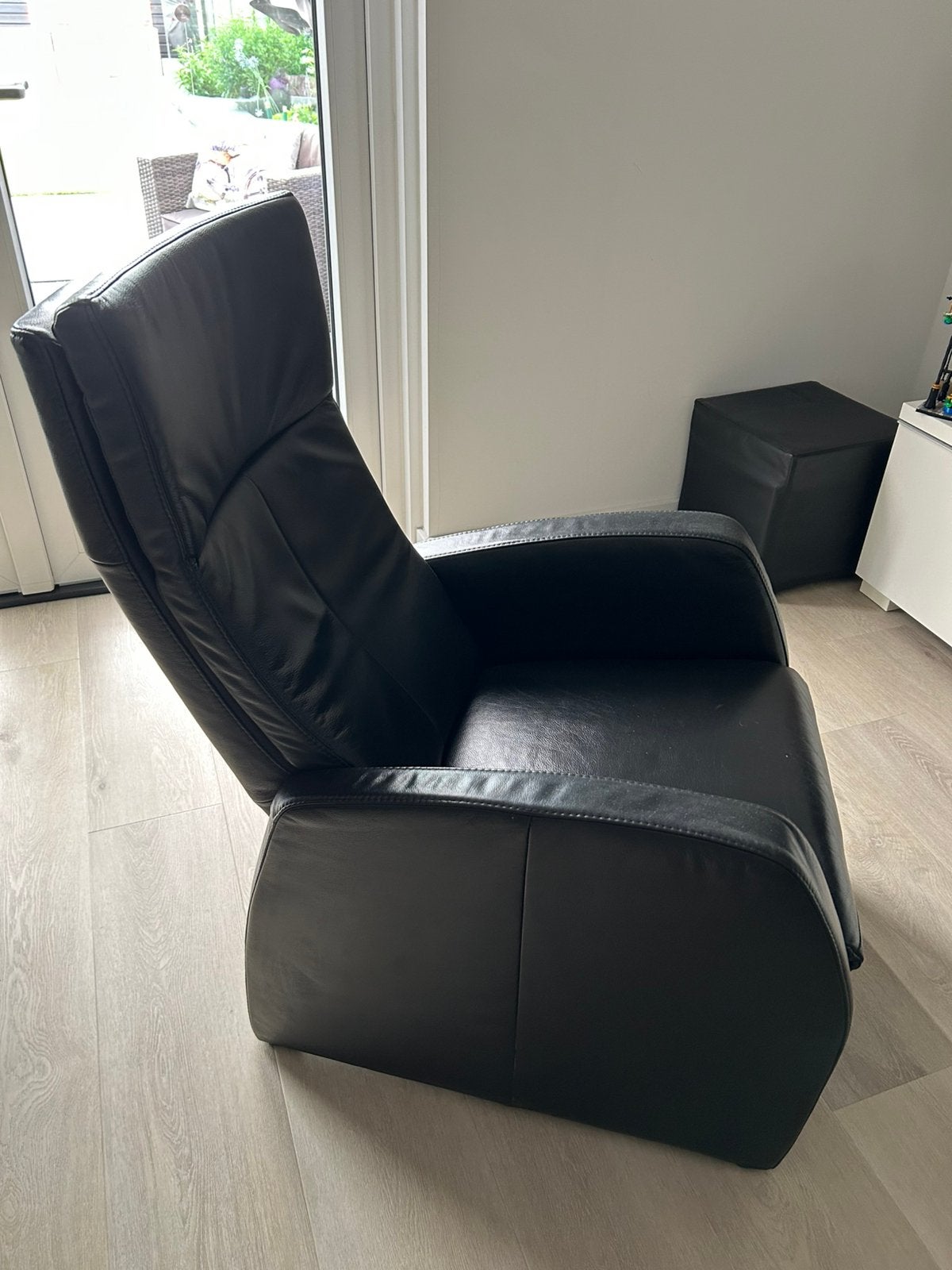 Leren fauteuil/ ligstoel.  Zwart, Ophalen, Gebruikt, Eenpersoons, Minder dan 75 cm