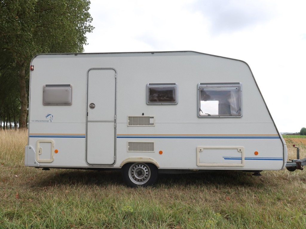 Knaus Marcampo Mustang 410 / voortent / luifel, Caravans en Kamperen, Dwarsbed, Schokbreker, Bedrijf, Treinzit