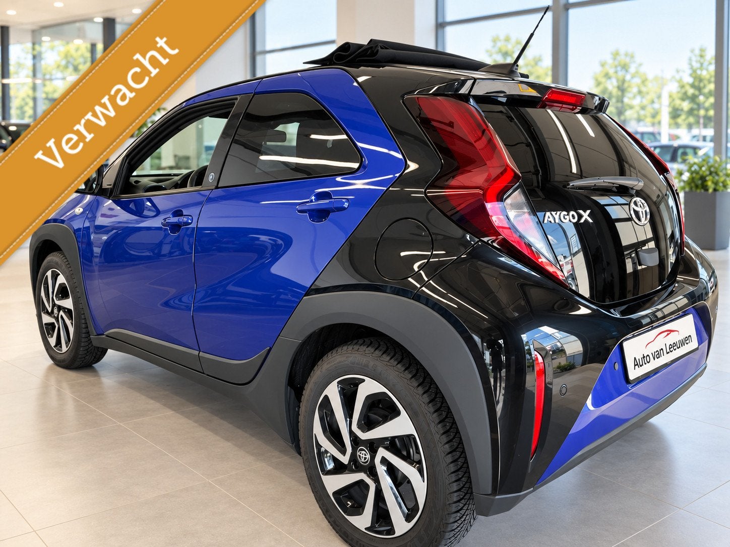 Toyota Aygo X 1.0 VVT-i S-CVT Air Team SCHUIFDAK/STOELVERW/C, Gebruikt, Euro 6, Met garantie (alle), 3 cilinders