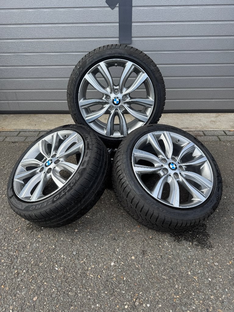 BMW 2, X1 F45 F46 18 inch velgen Pirelli winterbanden, Ophalen, 18 inch, Gebruikt, Banden en Velgen
